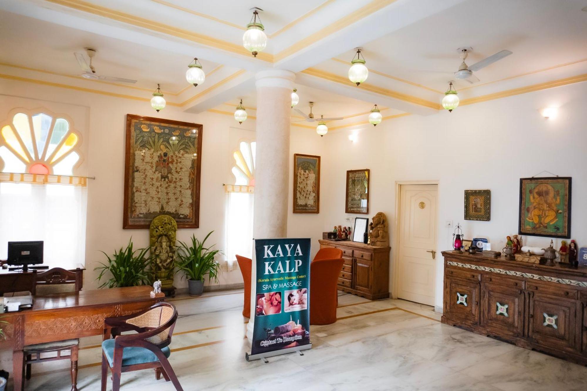 Hotel Pratap Bhawan Udaipur Bagian luar foto